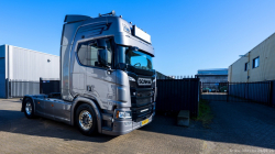 20260329-Tom-Holding-00087